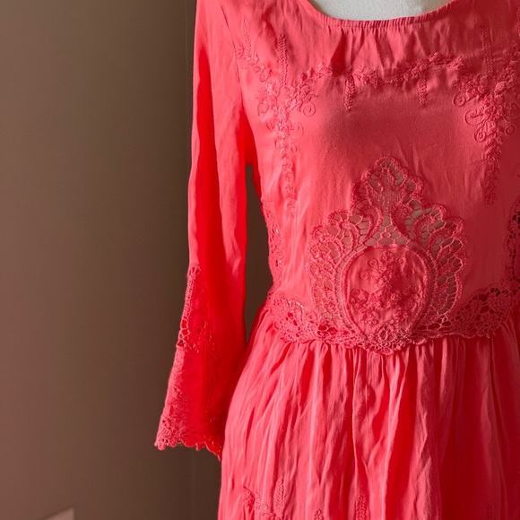 Pretty Coral Dress - Picture 2 of 4